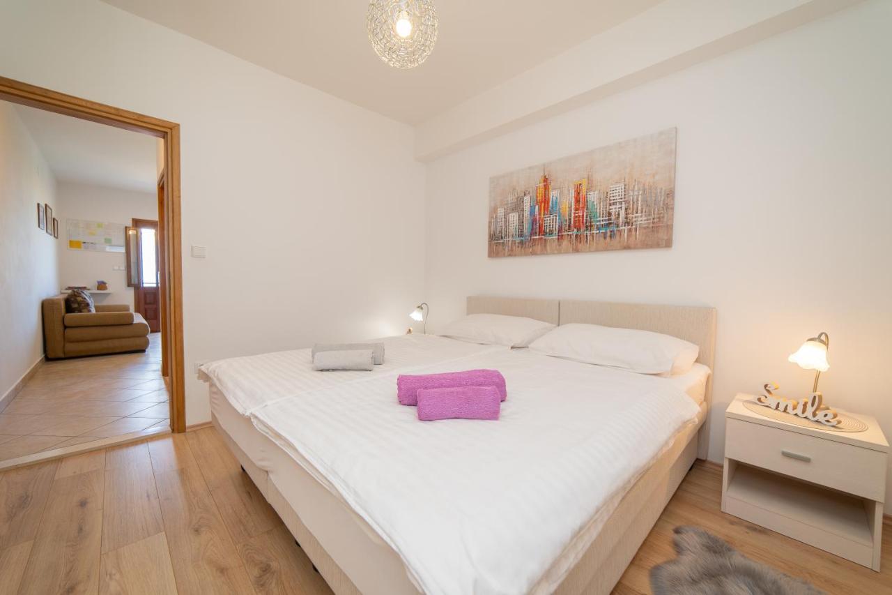 Apartments Divanovic دوبروفينك المظهر الخارجي الصورة