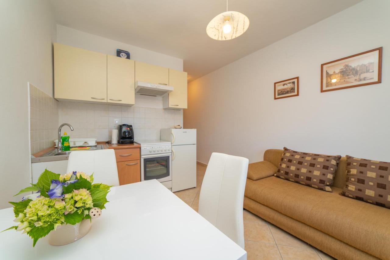 Apartments Divanovic دوبروفينك المظهر الخارجي الصورة